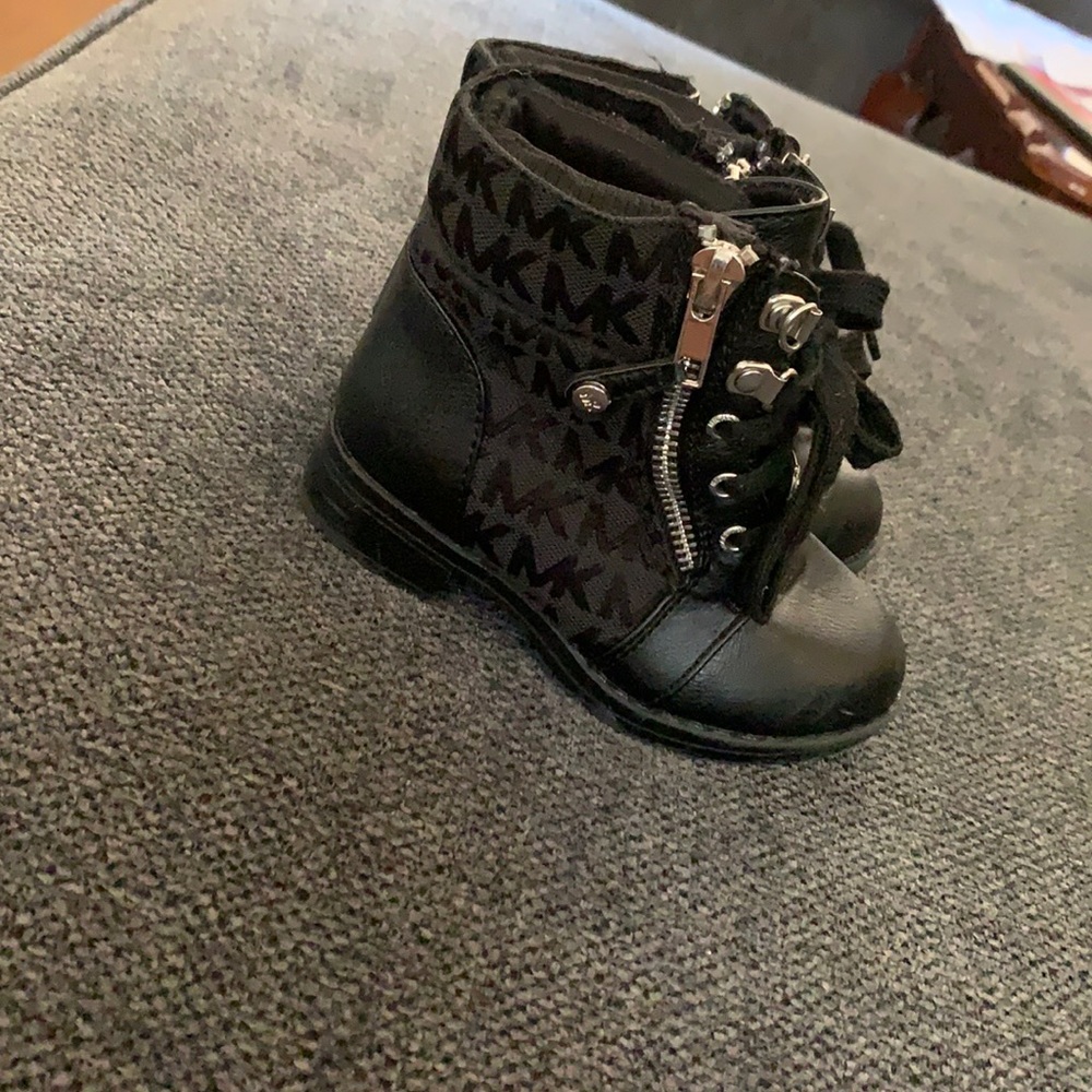 Black Boots